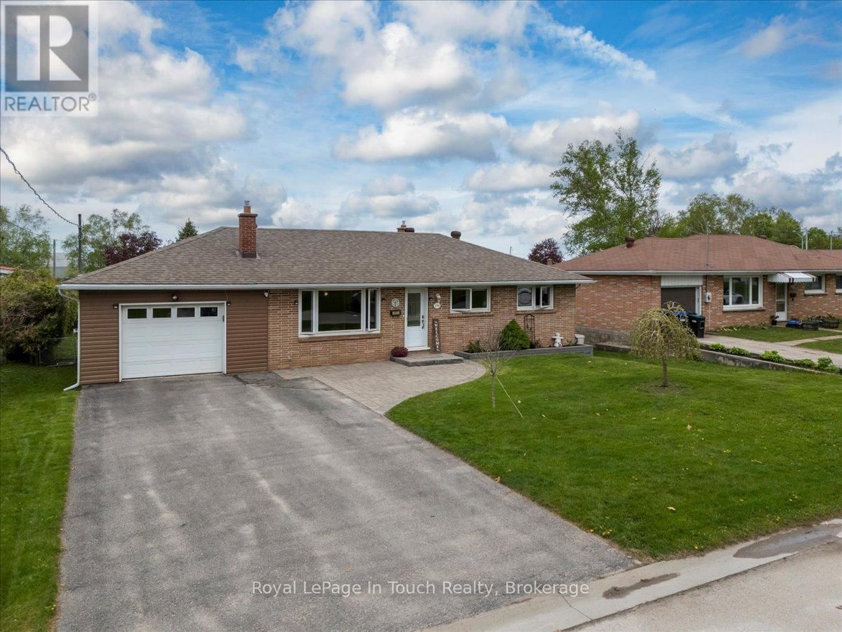 296 JOHN STREET Image 33