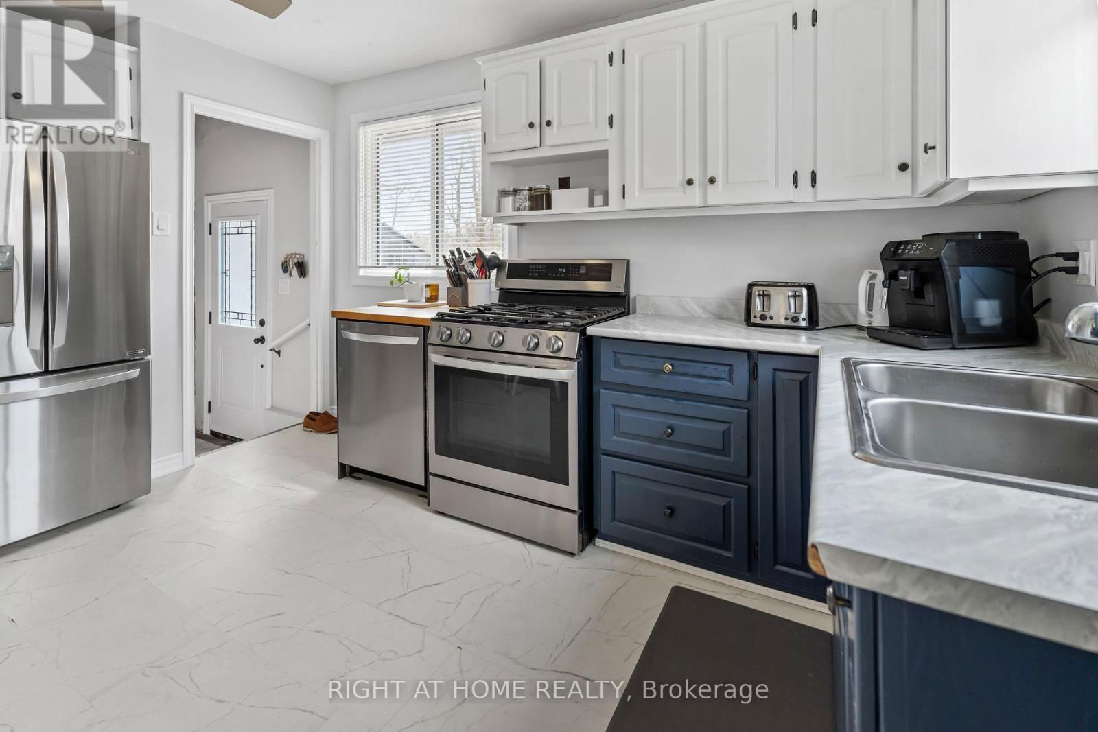 395 HOMEWOOD AVENUE Image 2