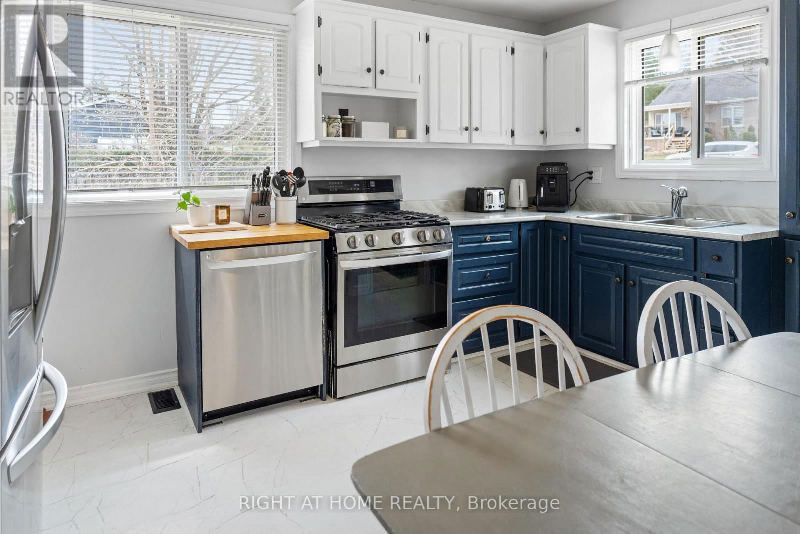 395 HOMEWOOD AVENUE Image 3
