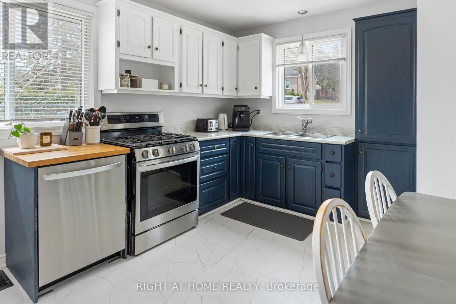 395 HOMEWOOD AVENUE Image 4
