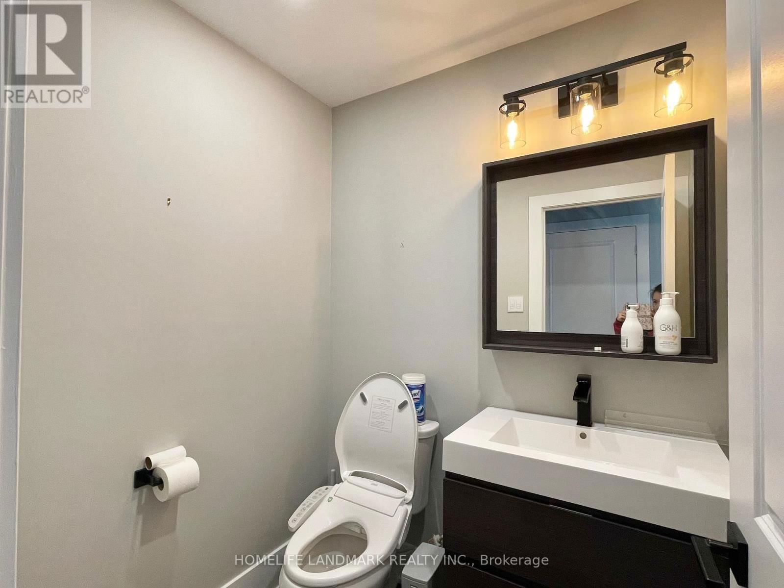 35 ROSY BEACH COURT Image 12