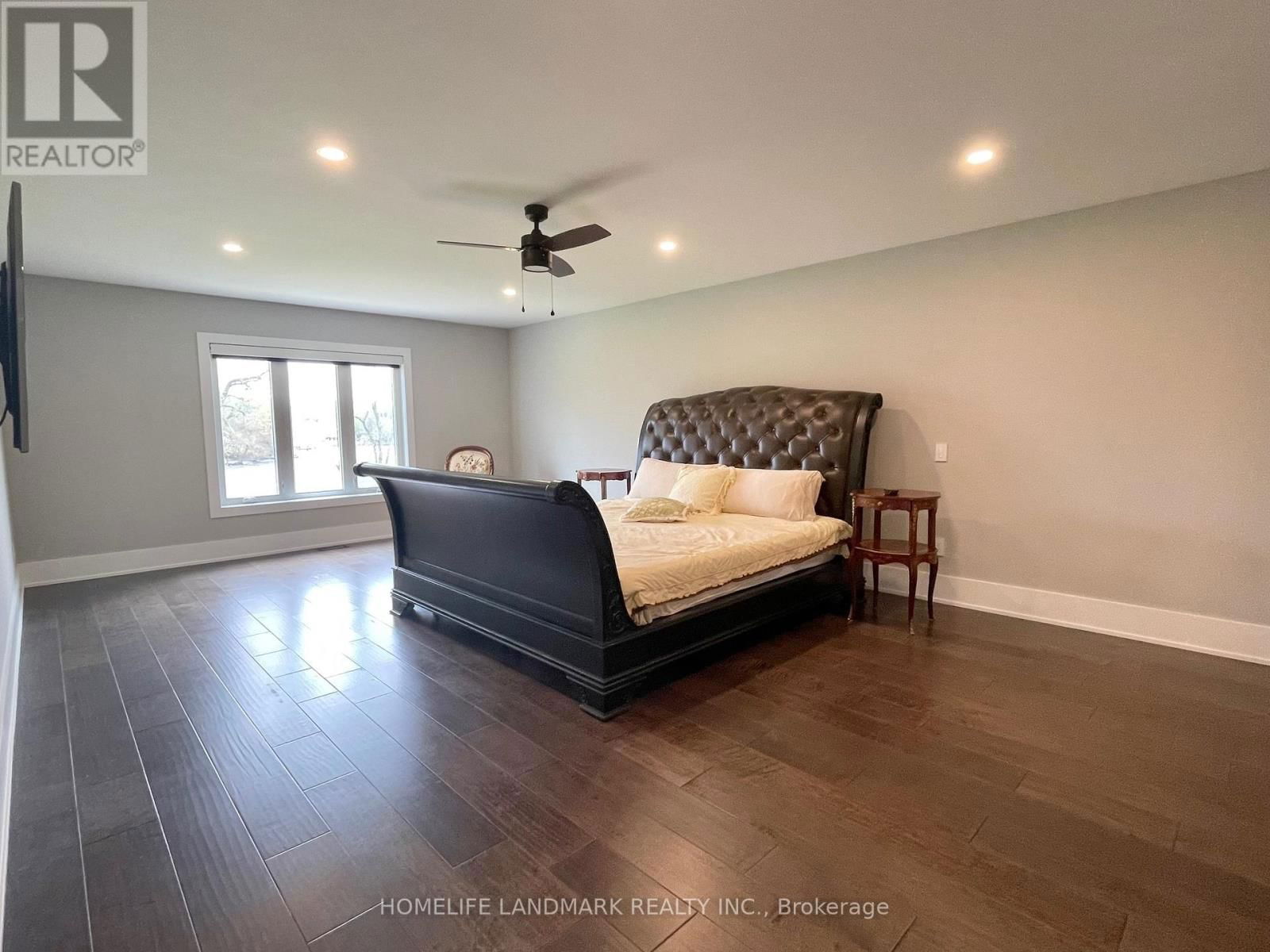 35 ROSY BEACH COURT Image 14