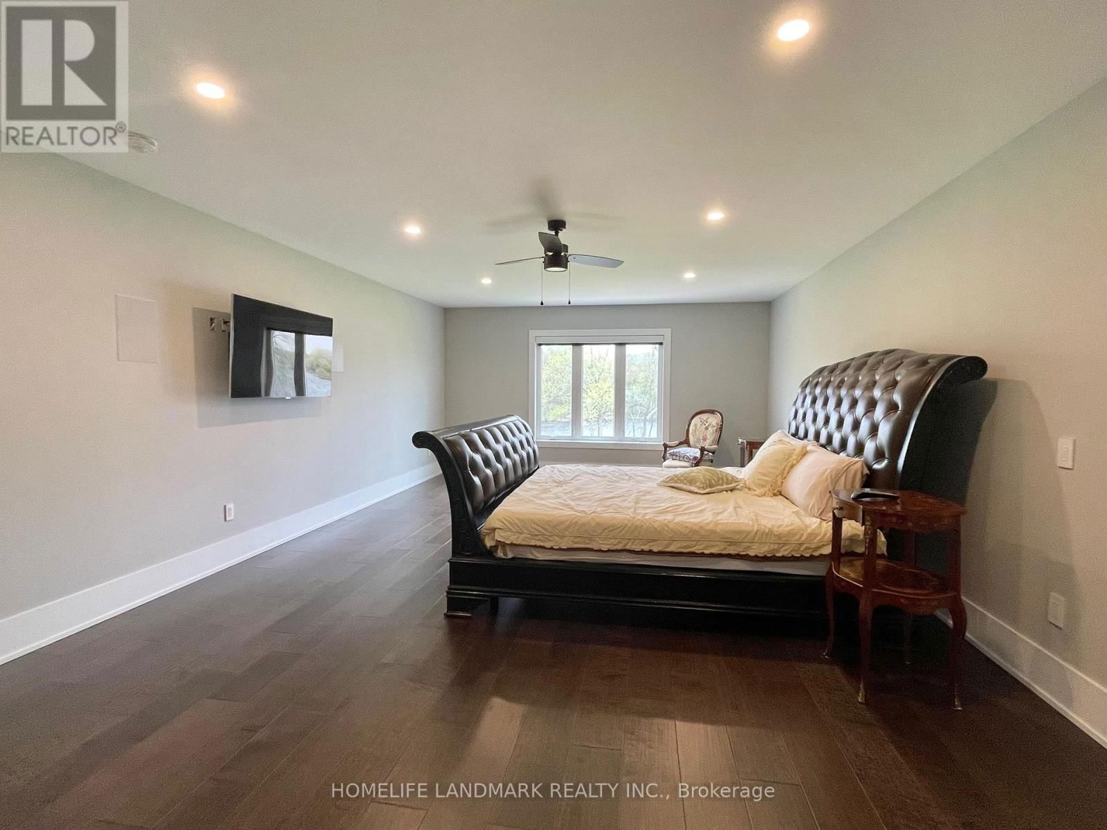 35 ROSY BEACH COURT Image 15
