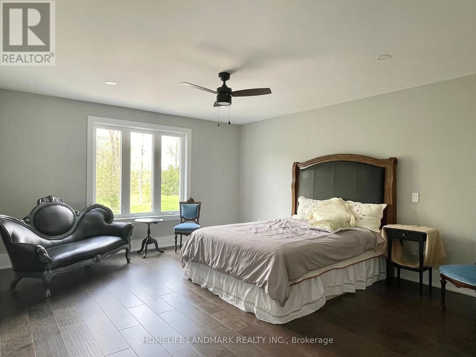 35 ROSY BEACH COURT Image 19