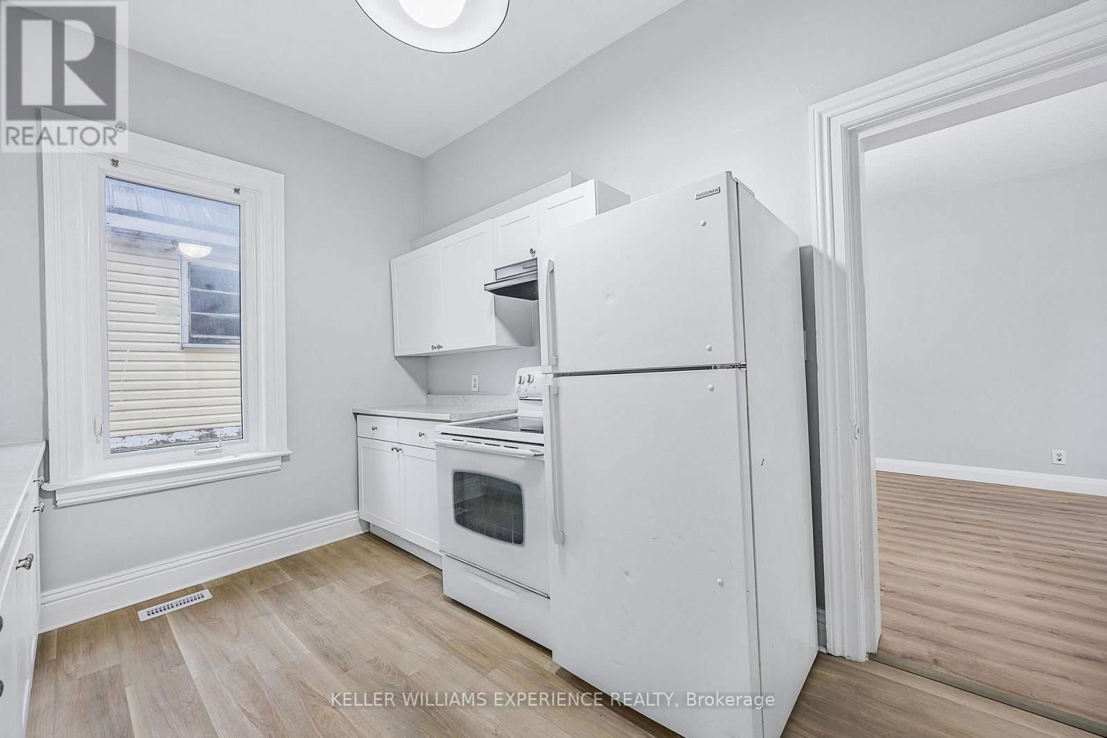 66 MATCHEDASH STREET SOUTH Image 35