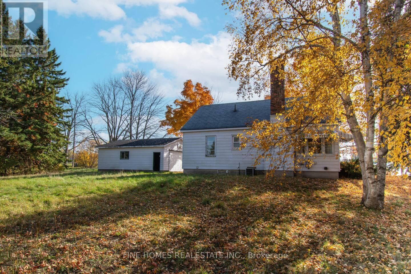 466 WEST STREET NORTH Image 10