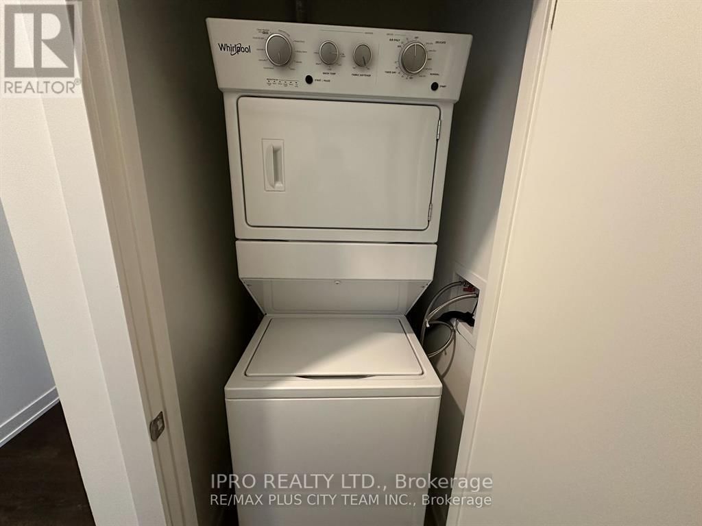 208 - 56 LAKESIDE TERRACE Image 17