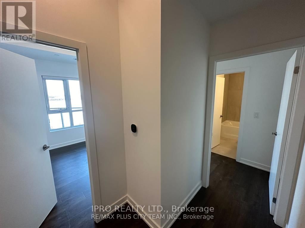 208 - 56 LAKESIDE TERRACE Image 22
