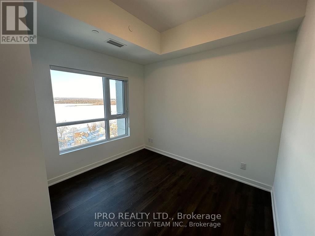 208 - 56 LAKESIDE TERRACE Image 8