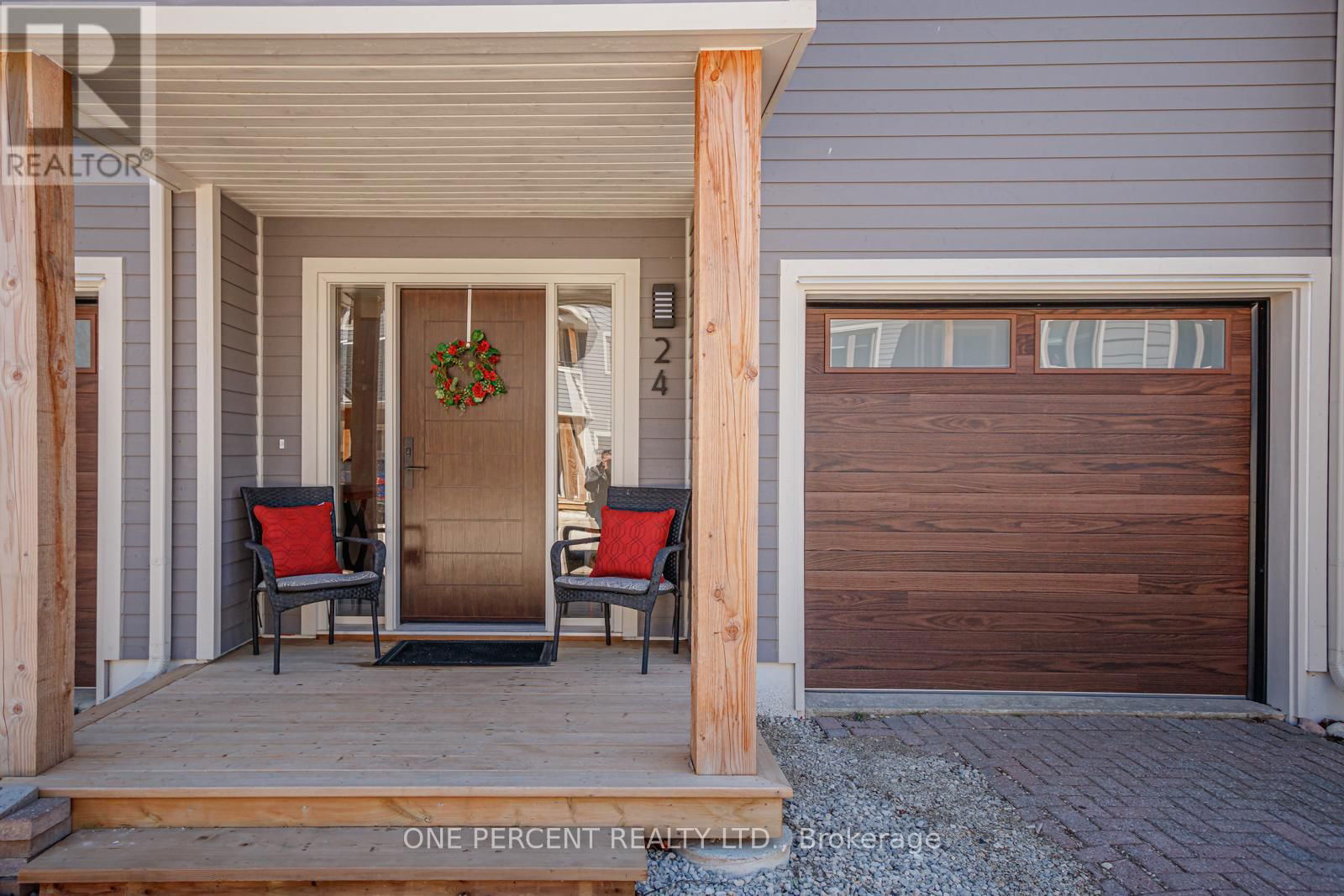 24 STARBOARD ROAD Image 1