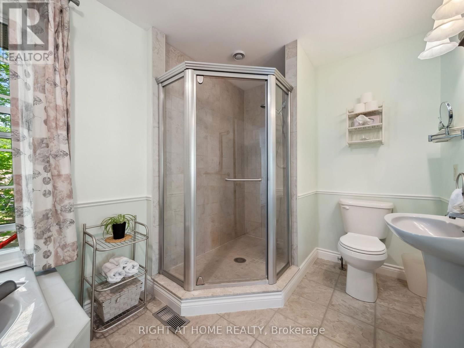 1857 KENSINGTON PLACE Image 17