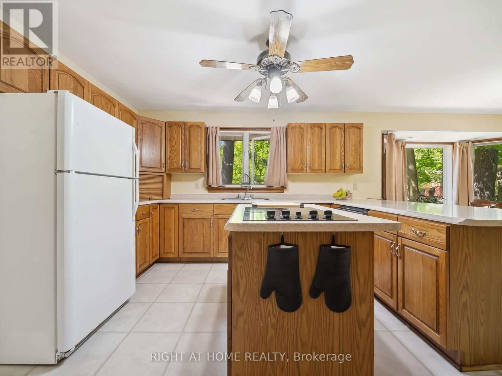 1857 KENSINGTON PLACE Image 3