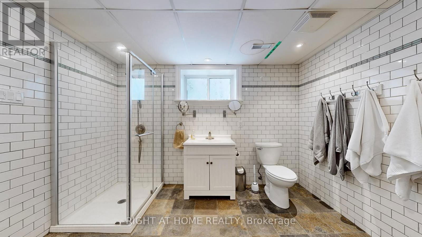 127 PUGET STREET Image 23