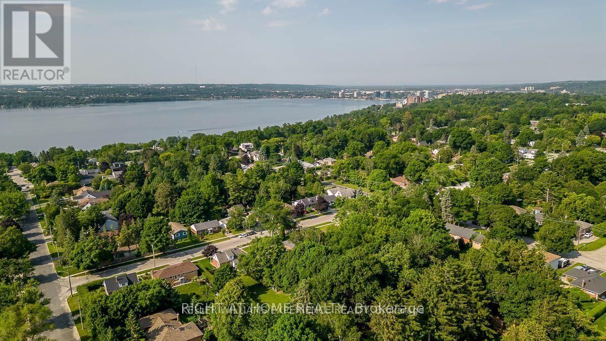 127 PUGET STREET Image 28