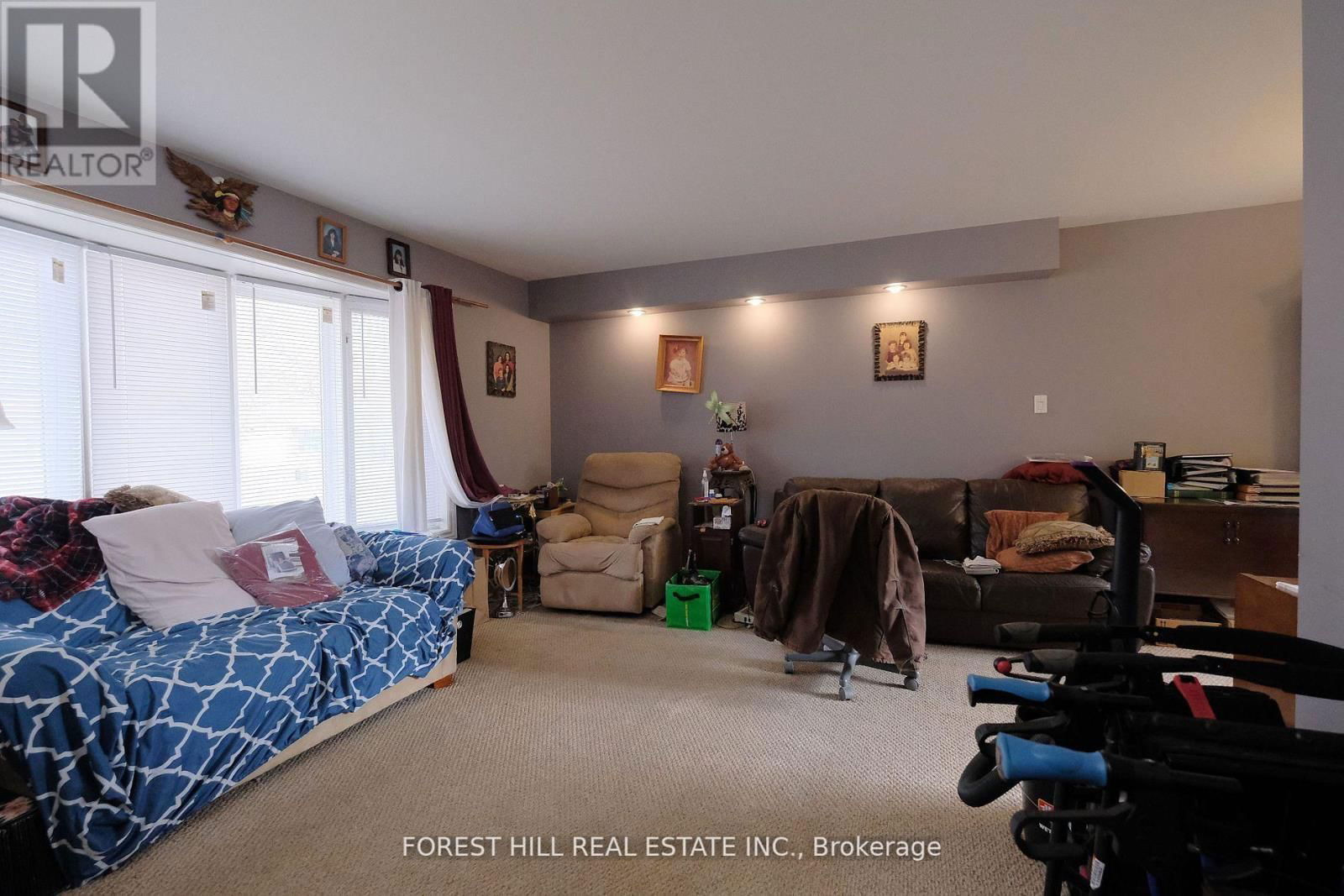 449 LEACOCK DRIVE Image 19