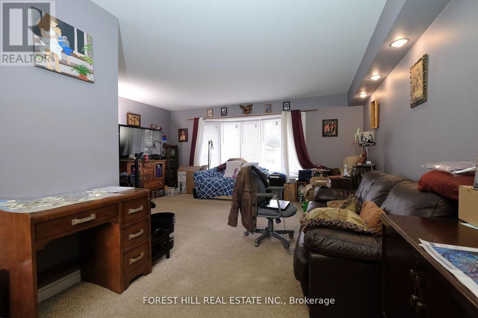 449 LEACOCK DRIVE Image 22