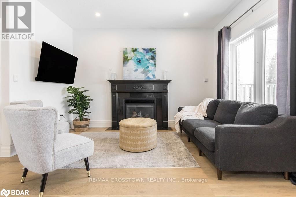 52 PENVILL TRAIL Image 22