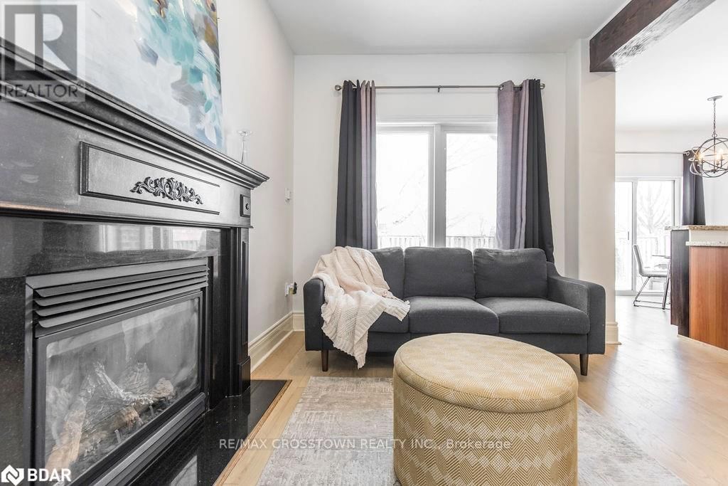 52 PENVILL TRAIL Image 23