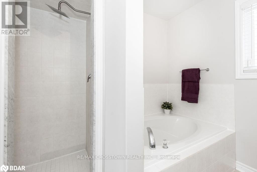 52 PENVILL TRAIL Image 34