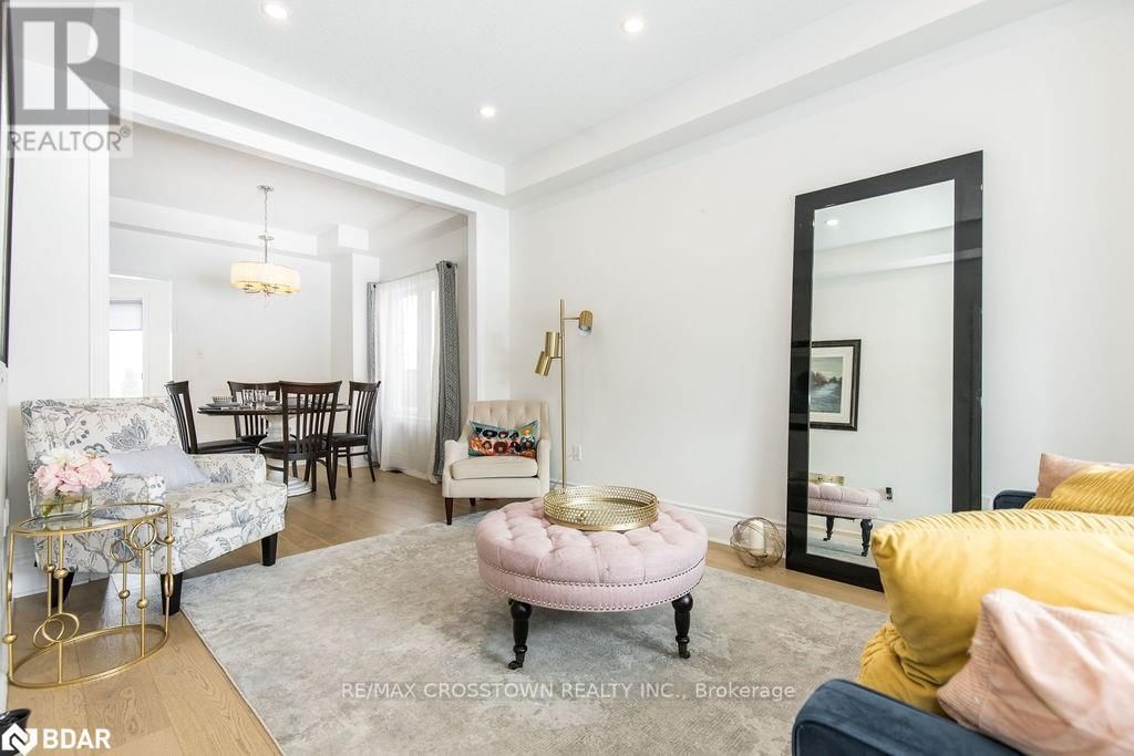 52 PENVILL TRAIL Image 4