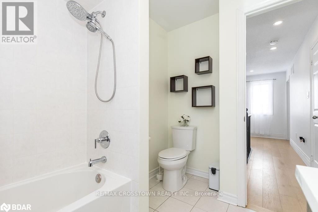 52 PENVILL TRAIL Image 40