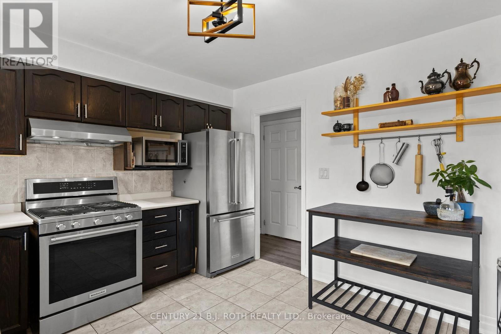 117 SPRINGDALE DRIVE Image 10