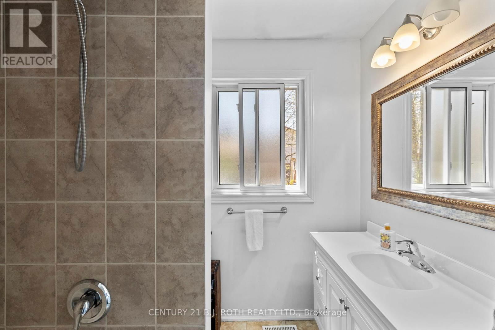 117 SPRINGDALE DRIVE Image 17