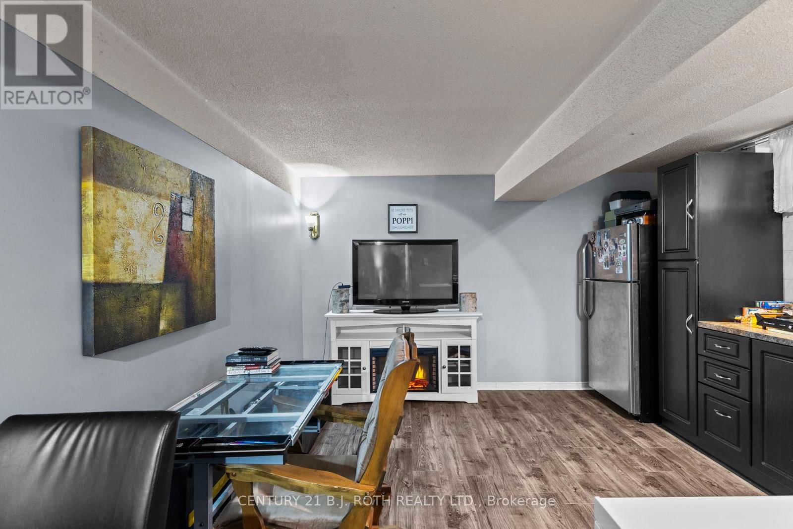 117 SPRINGDALE DRIVE Image 24