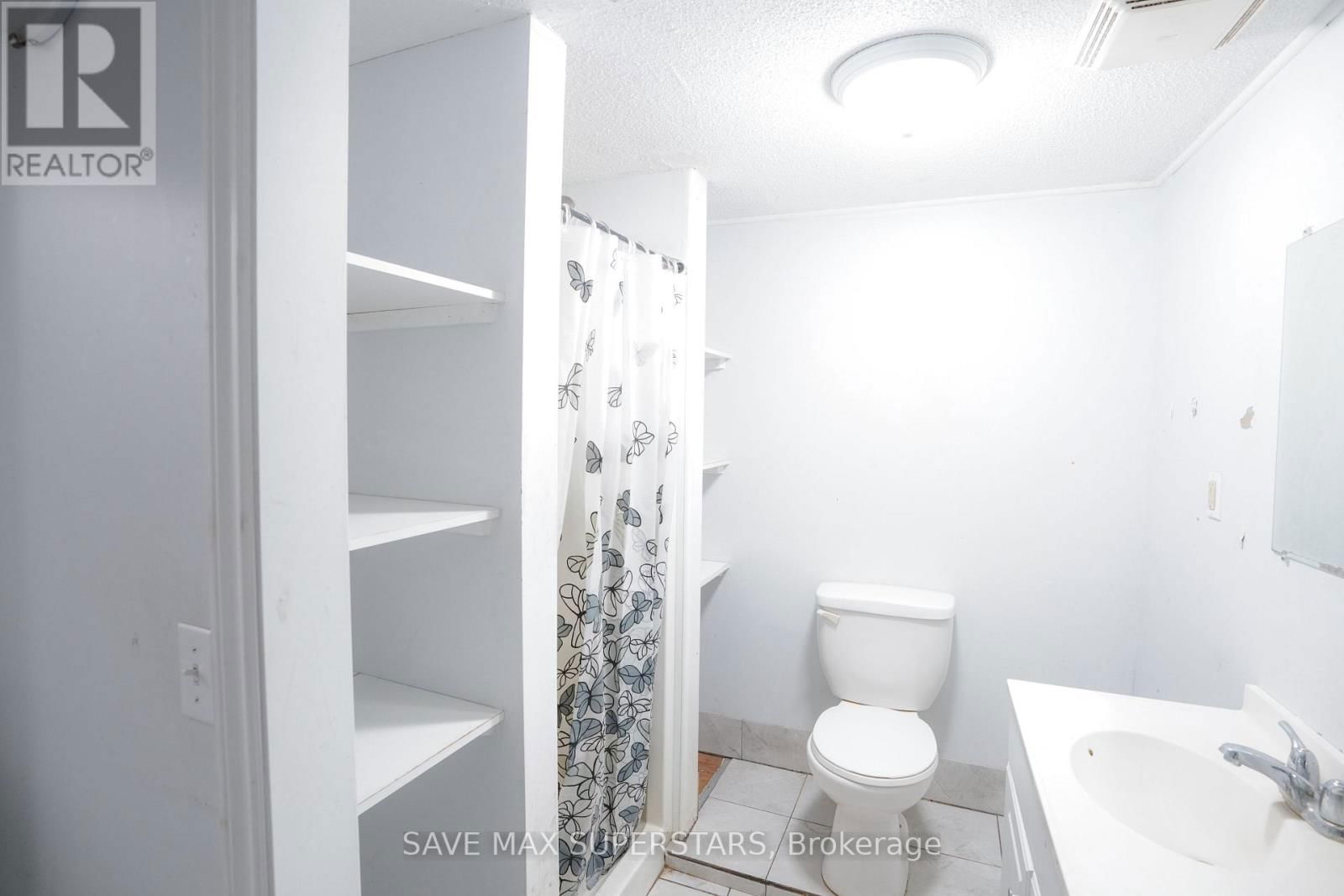 71 COLLEGE CRESCENT Image 13