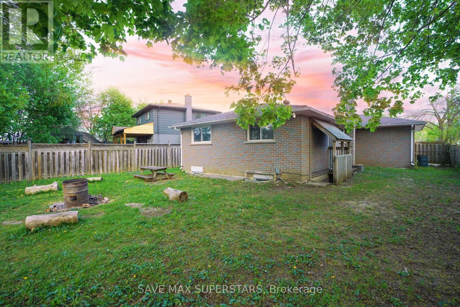 71 COLLEGE CRESCENT Image 26