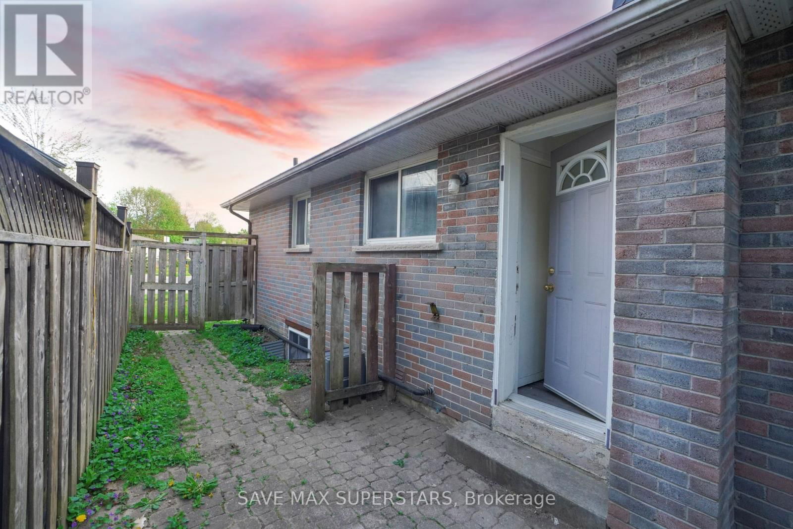71 COLLEGE CRESCENT Image 27