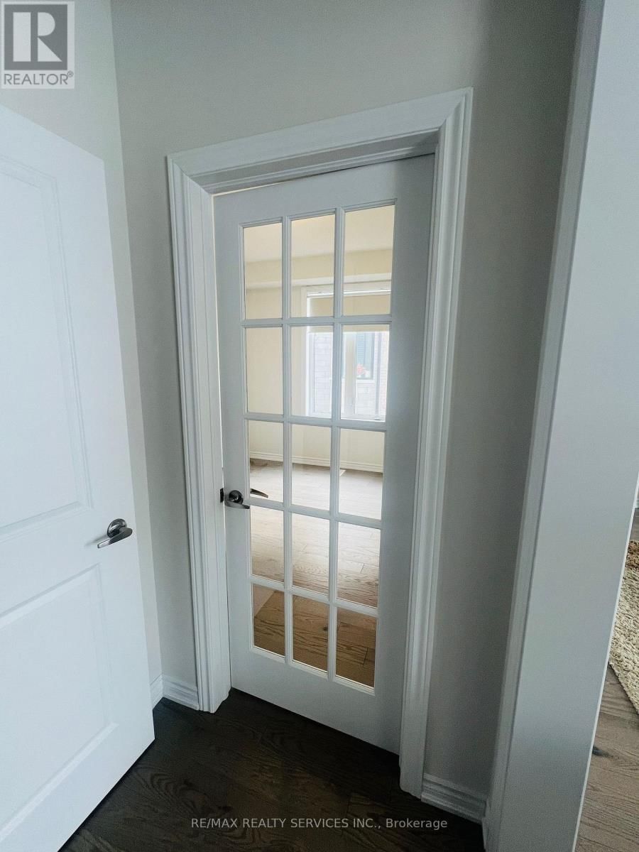 13 DEL RAY CRESCENT Image 12