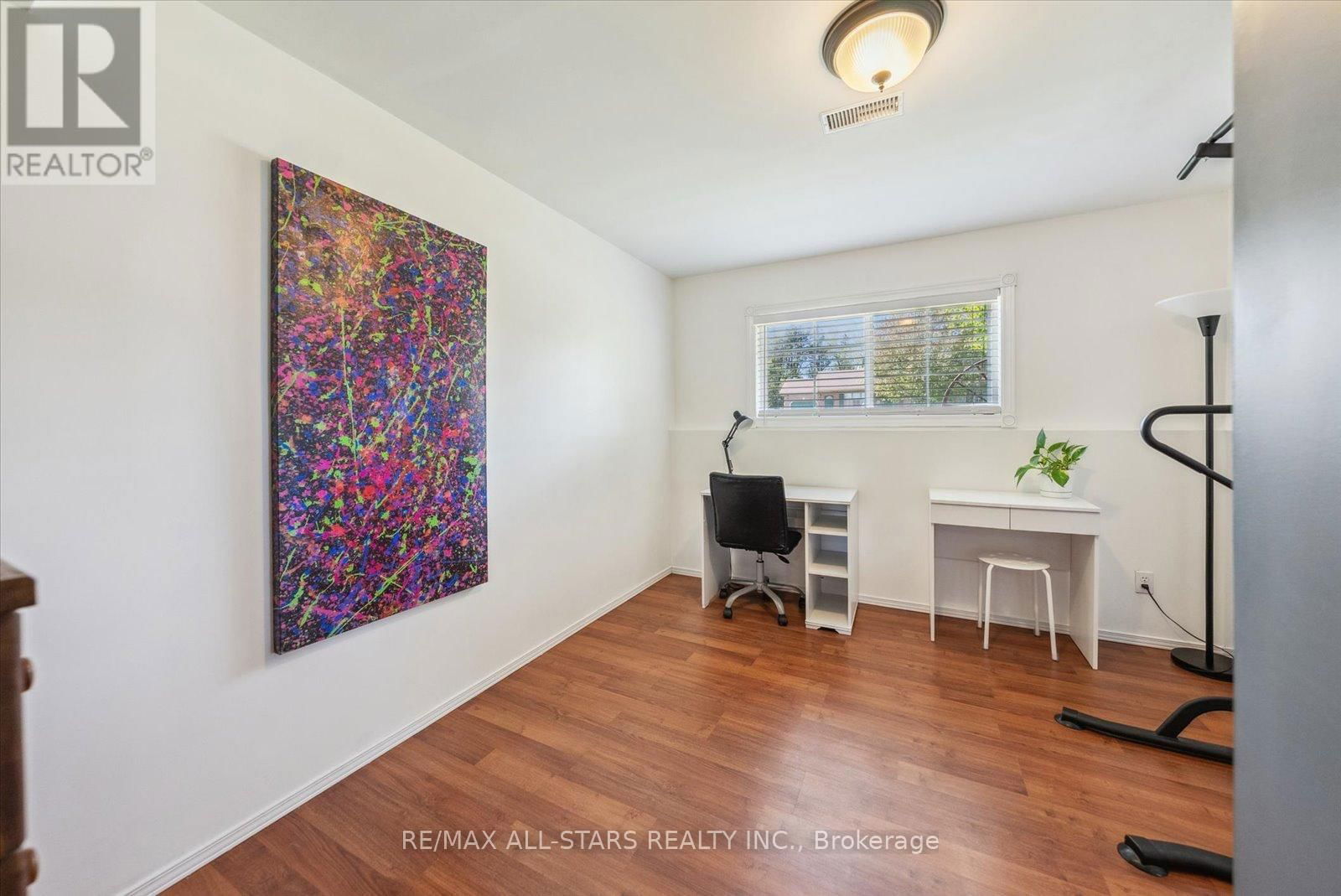 54 MARLOW CIRCLE Image 30