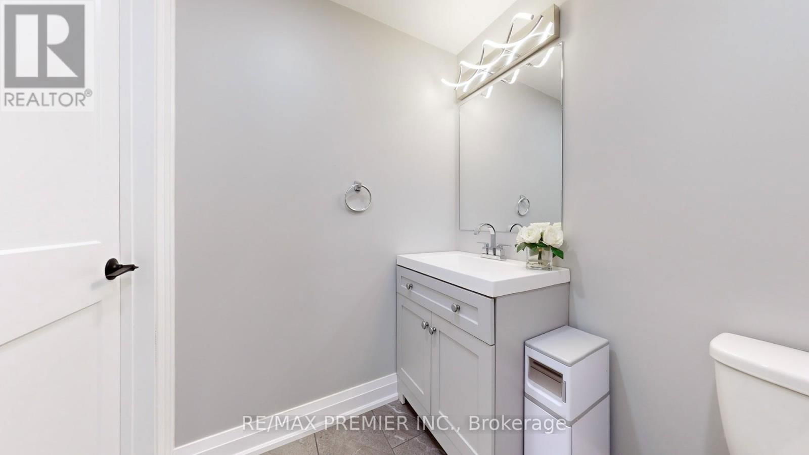 75 FOX RUN Image 34