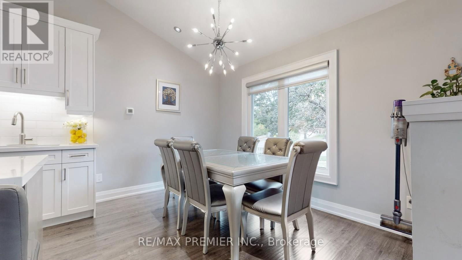 75 FOX RUN Image 9