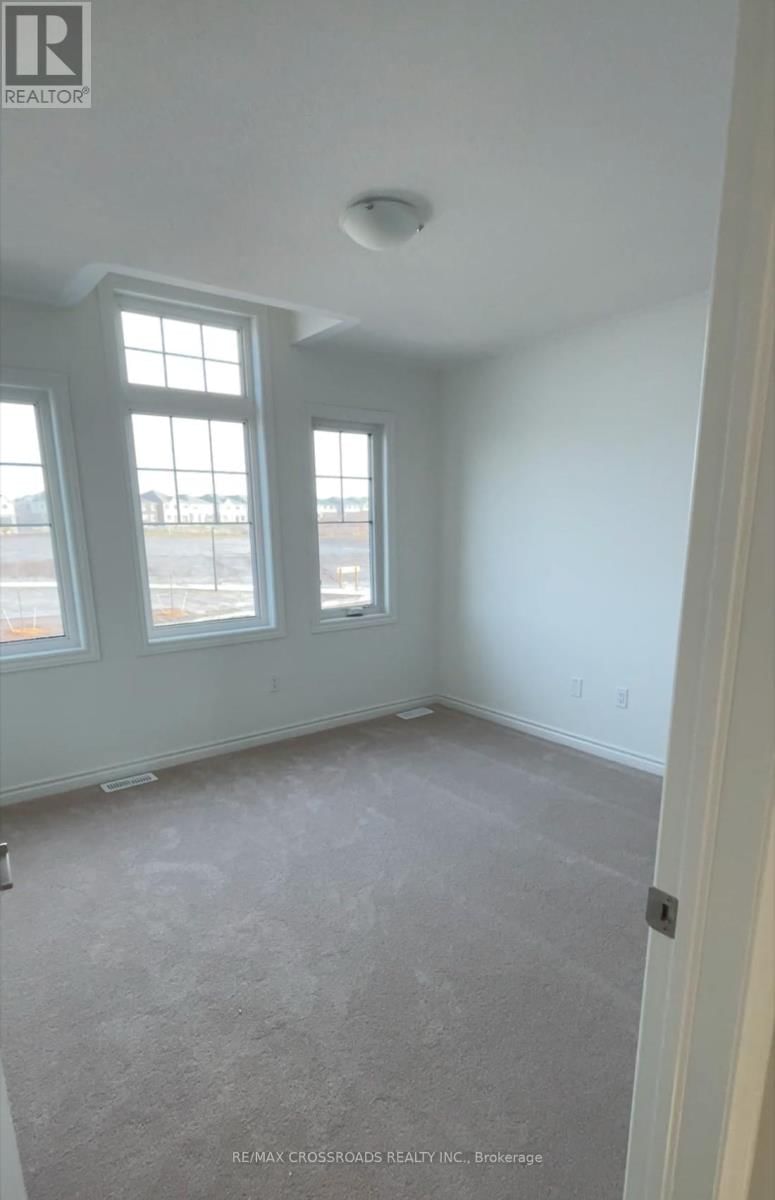 312 MADELAINE DRIVE Image 11
