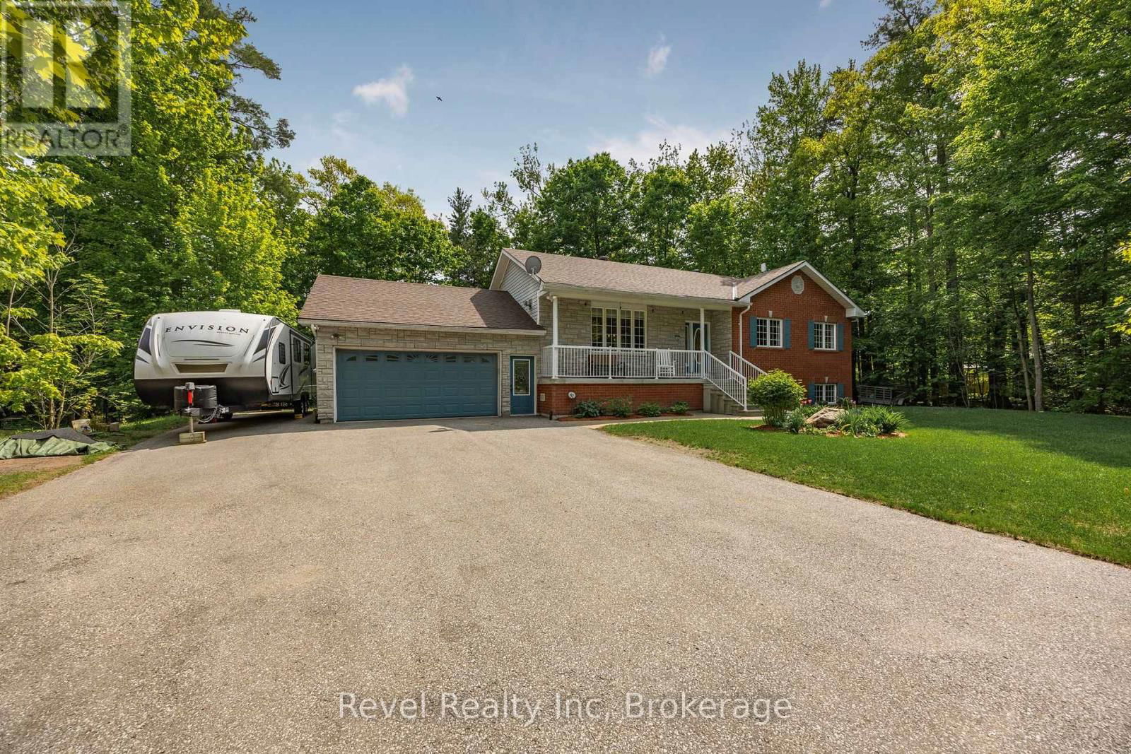 9 ALBION LANE Image 3