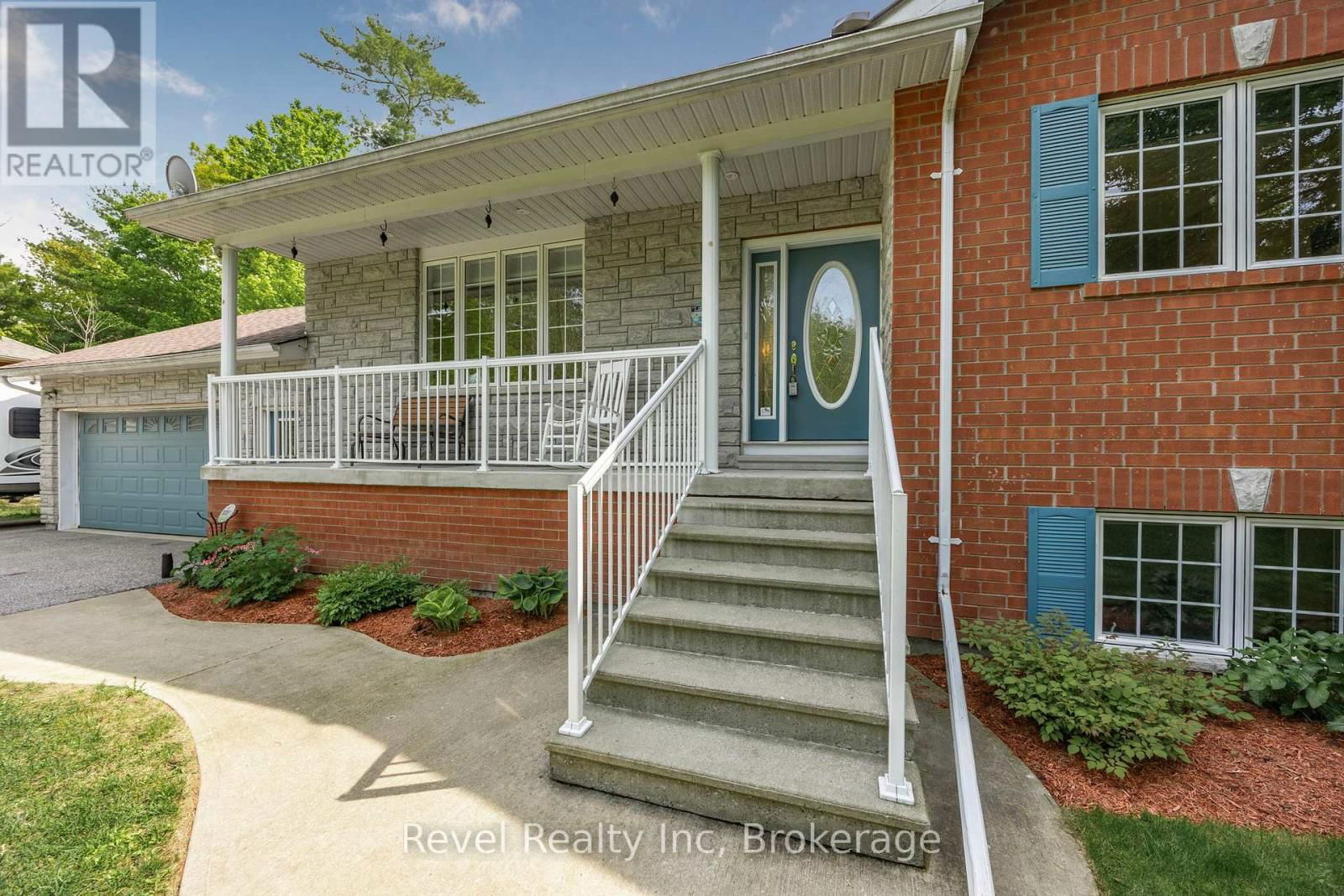 9 ALBION LANE Image 4