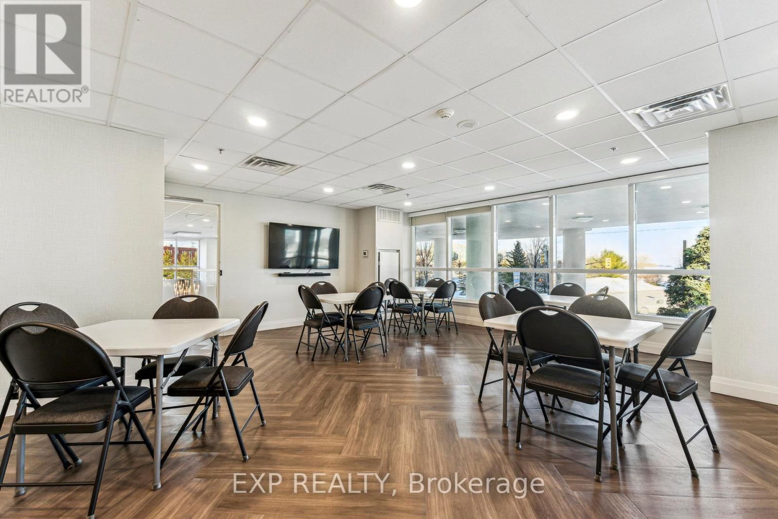 604 - 6 TORONTO STREET Image 22