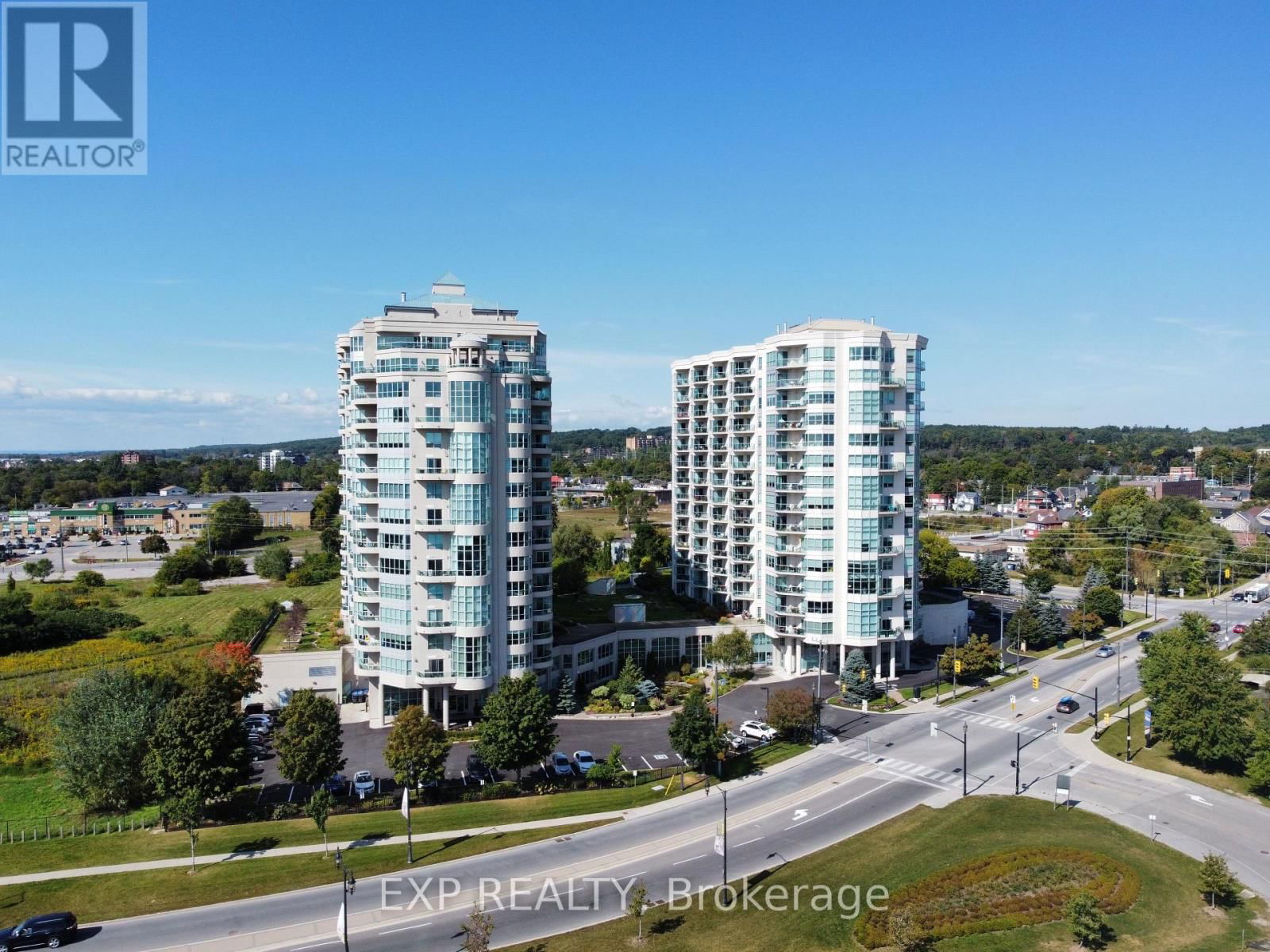 604 - 6 TORONTO STREET Image 3