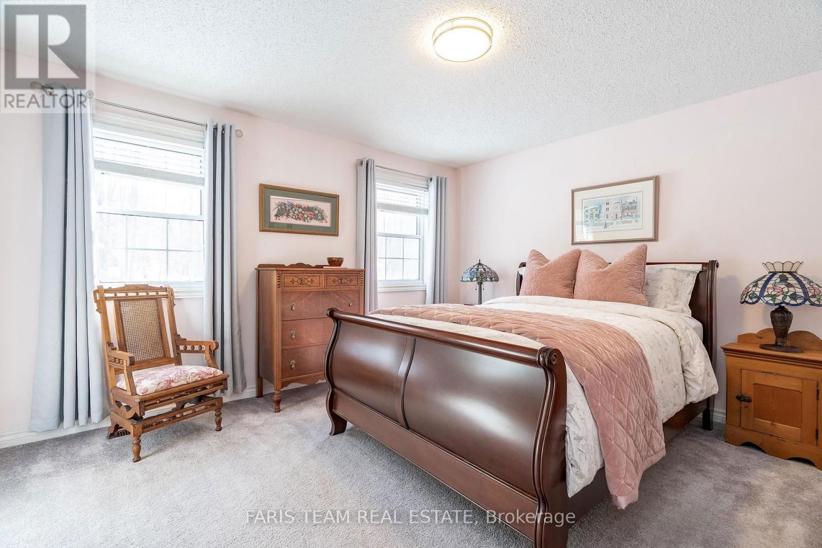 64 GOLDFINCH CRESCENT Image 21