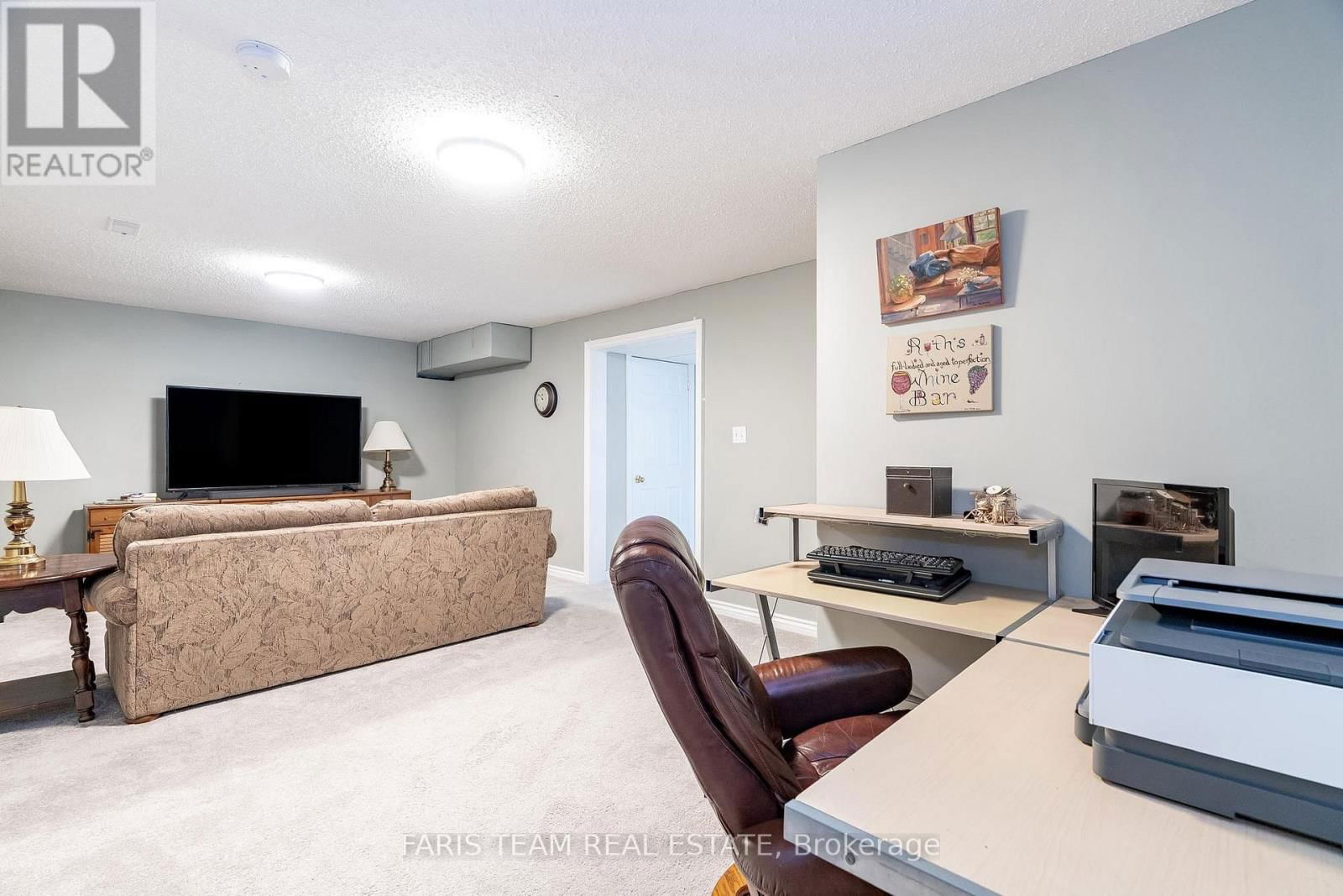 64 GOLDFINCH CRESCENT Image 29
