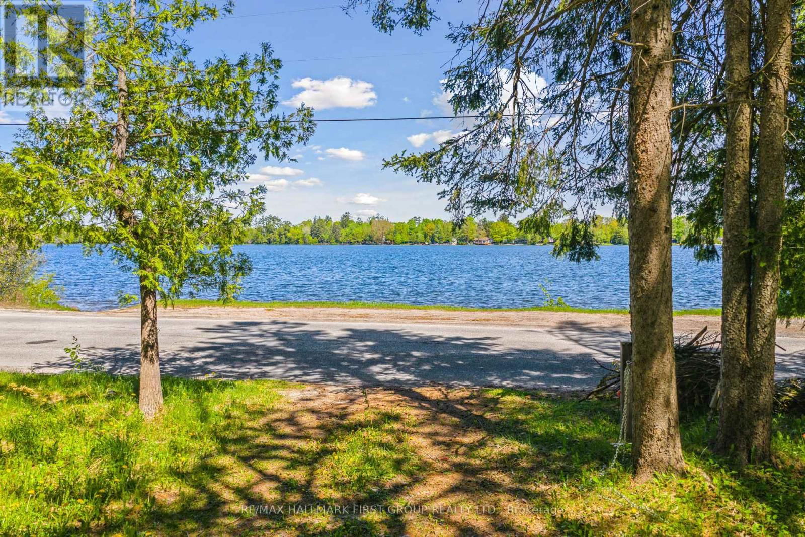 3070 SPARROW LAKE ROAD SOUTH Image 17