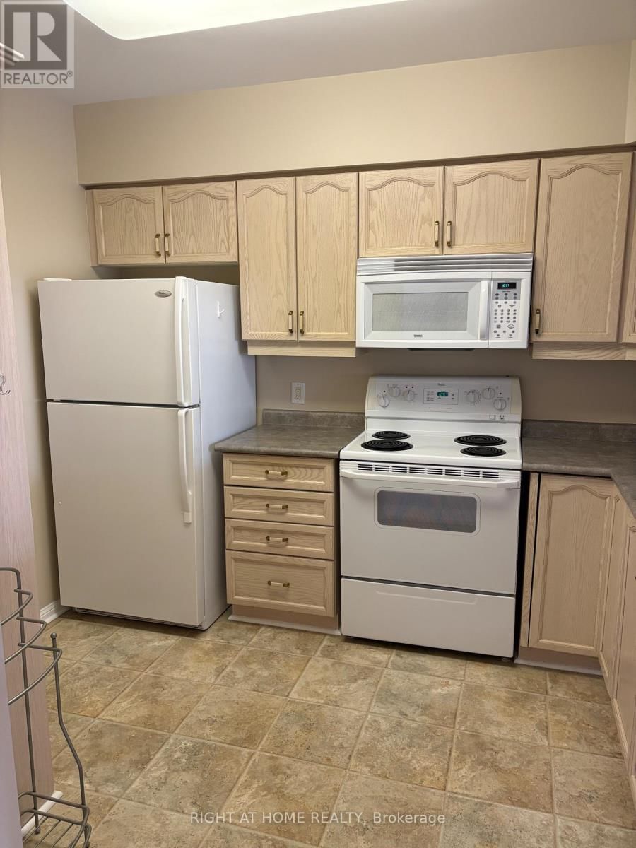 201 - 90 DEAN AVENUE Image 16