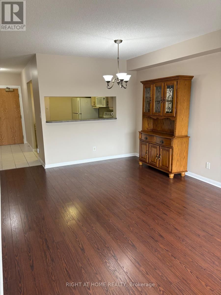 201 - 90 DEAN AVENUE Image 22