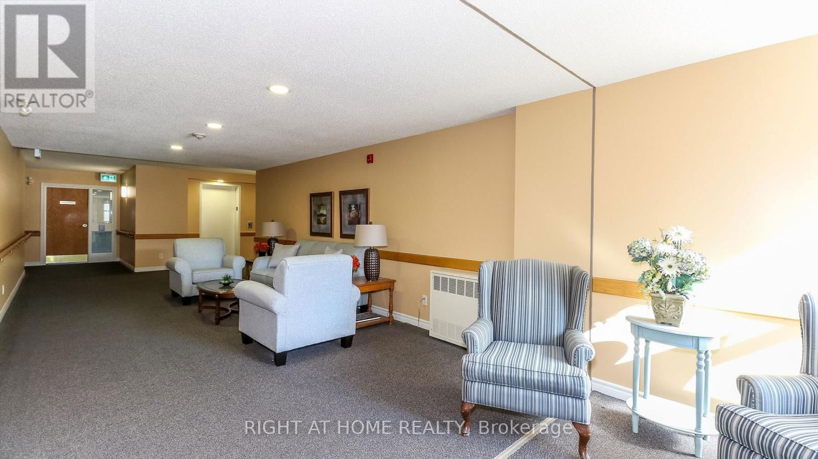 201 - 90 DEAN AVENUE Image 4