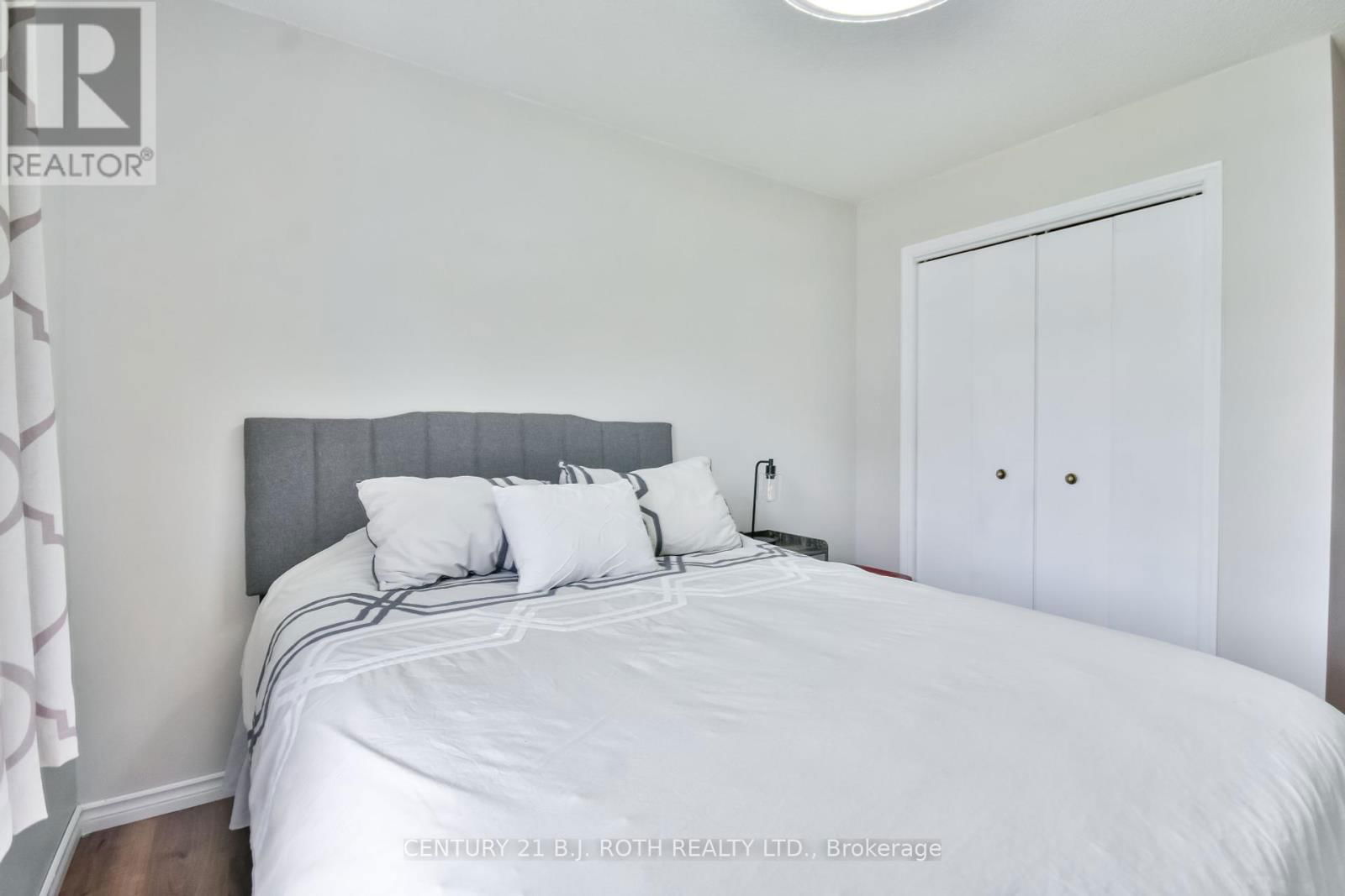 202 CRAWFORD STREET Image 24