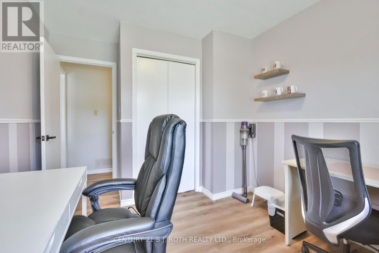 202 CRAWFORD STREET Image 26