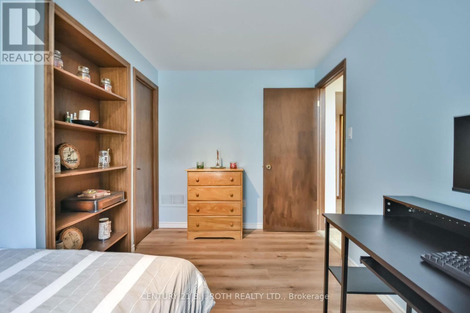 202 CRAWFORD STREET Image 30