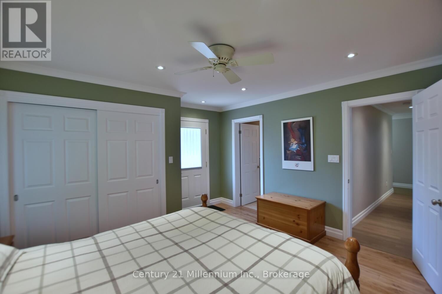 48 INDIANOLA CRESCENT Image 26